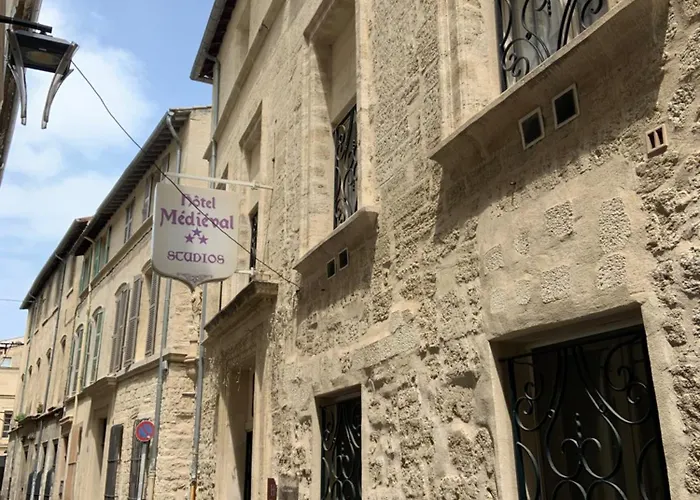 Hotel Le Medieval Palais Des Papes