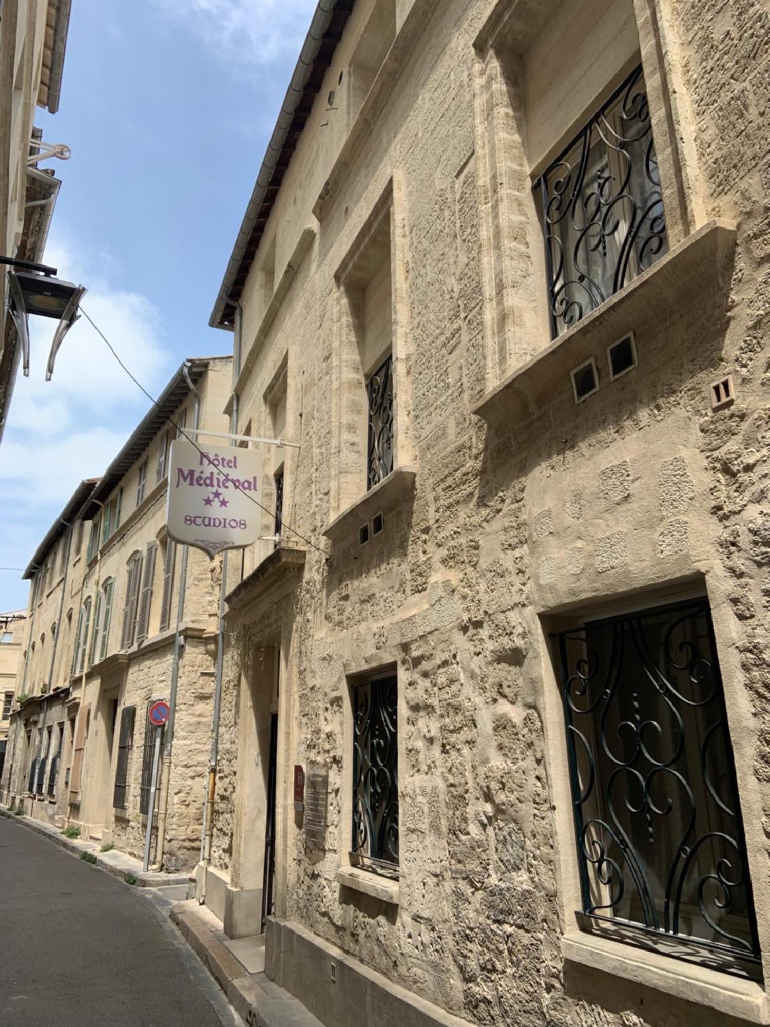 Hotel Le Medieval Palais Des Papes Hotel