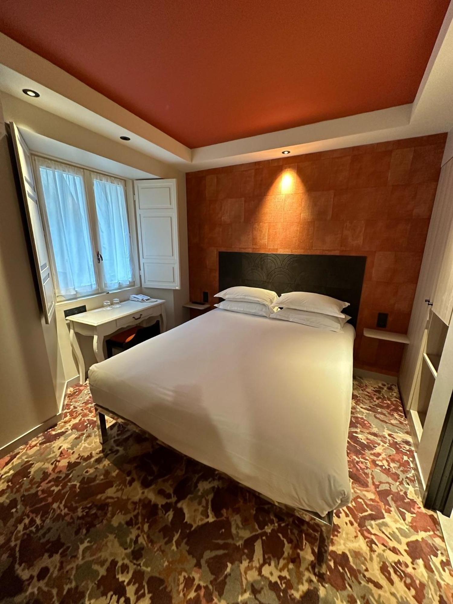 Hotel Hotel Le Medieval Palais Des Papes 3*