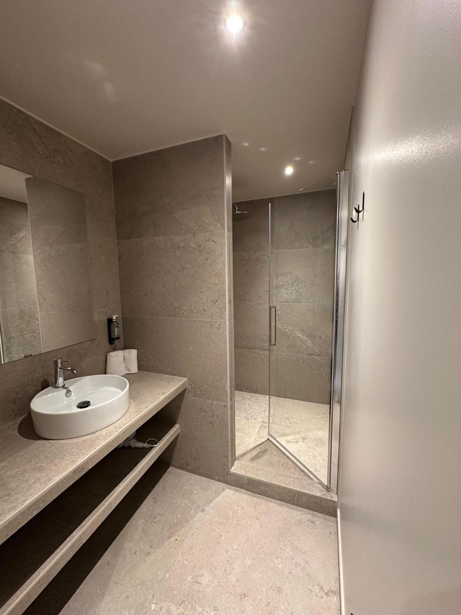 Hotel Le Medieval Palais Des Papes